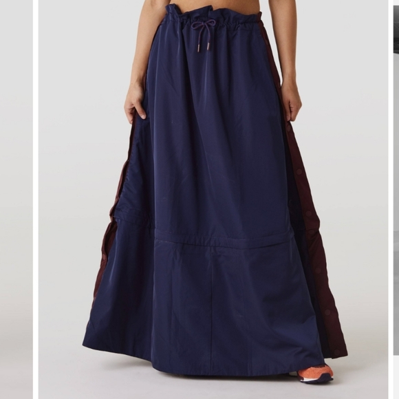 Puma Woman's  Convertible Maxi/Midi Skirst - Picture 1 of 9